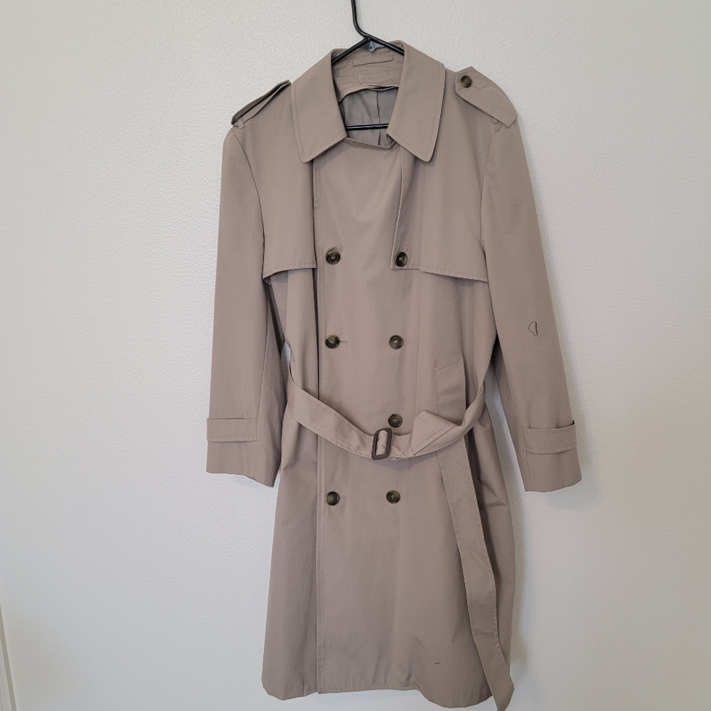 London Fog VTG Classic Men's Tan Trench Coat Sz 42 Short - Picture 4 of 7